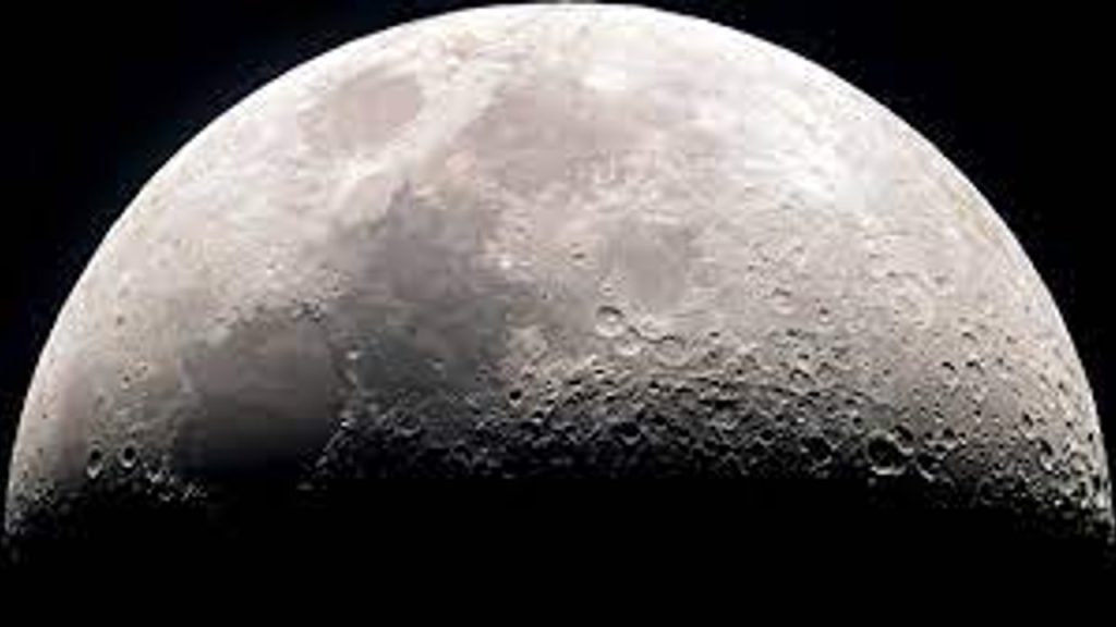 Rusya 2036’ya kadar Ay’da enerji santrali kurmayı hedefliyor