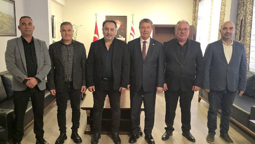 Başbakan Üstel, KAMUSEN ile cezaevi ve sağlık personeli gündemini görüştü