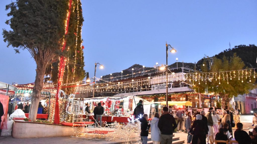 Bellapais’te Yeni Yıl Pazarı’nın ilk günü geride kaldı