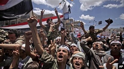 Yemen Başkanlık Konseyi Başkanı: “Devlet, kurumlarına yönelik isyanla kararlılıkla mücadele edecek”