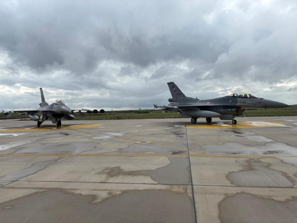 Türkiye MSB: “Türk Hava Kuvvetleri, Kıbrıs’ın güneyinde, Akdeniz’in uluslararası hava sahasında eğitim uçuşu yaptı”