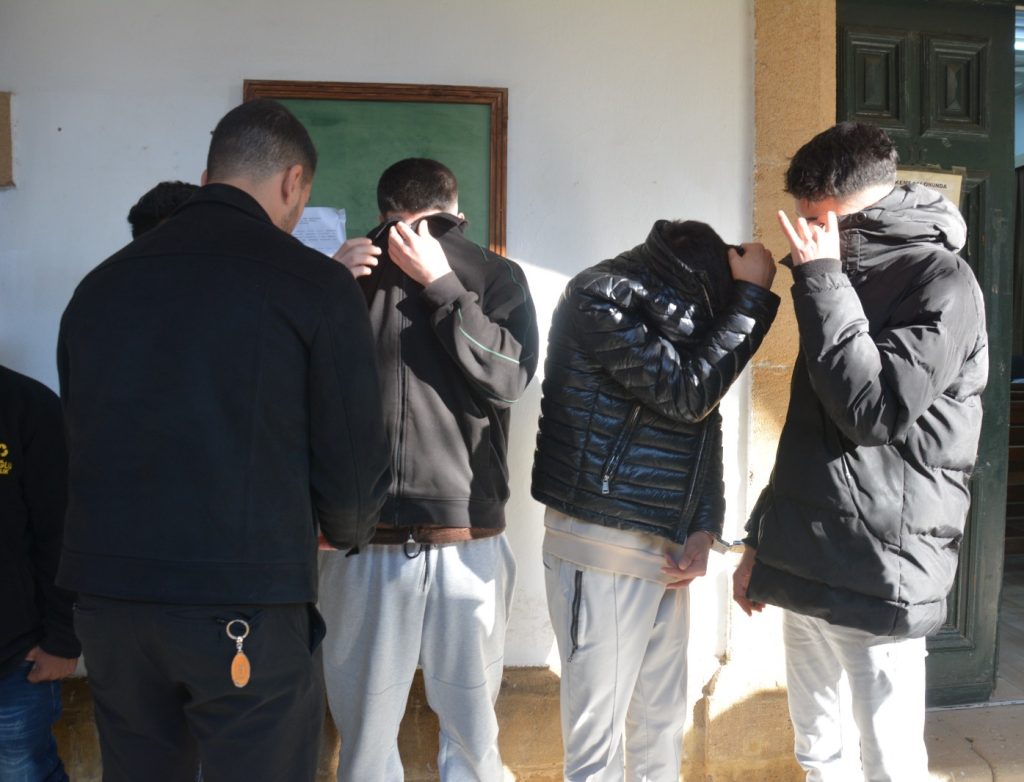 Mutfak Masasından 30 Gram Uyuşturucu Çıktı: 3 Zanlıya 3 Gün Tutukluluk