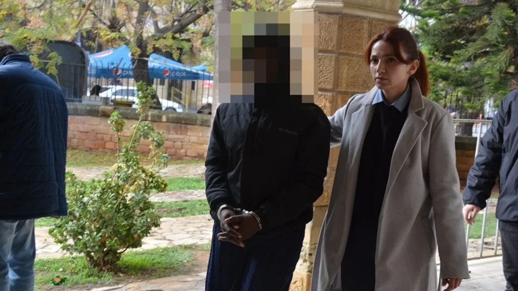 KKTC’de izinsiz ikamet etme suçundan tutuklanan zanlı mahkemeye çıkarıldı