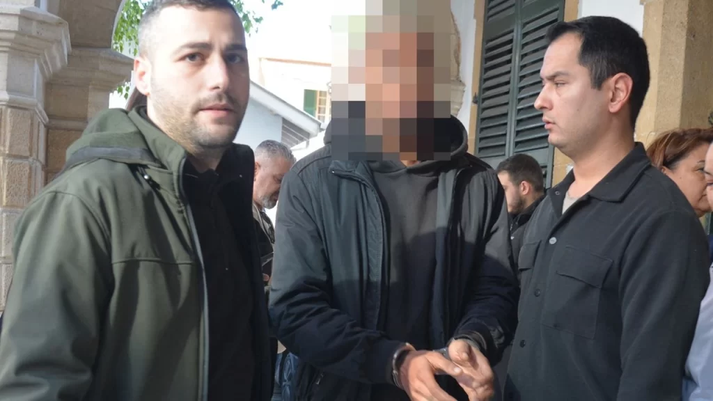 KKTC’de izinsiz ikamet etme suçundan tutuklanan zanlı yeniden mahkemeye çıkarıldı