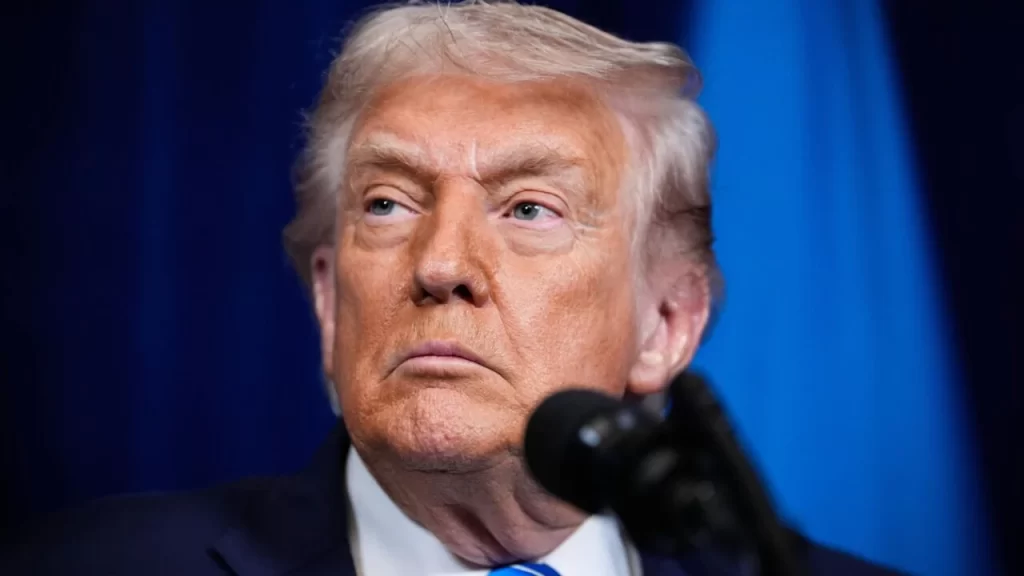 Trump: “Eğer İran barışçıl göstericileri öldürürse, ABD onların yardımına koşacaktır”