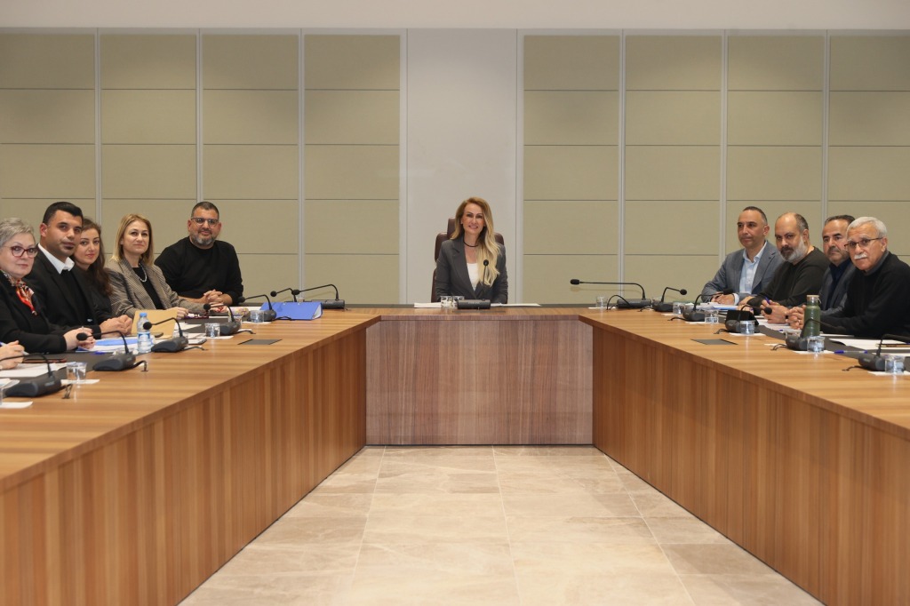 Çevre sorunlarıyla ilgilenen herkes ile iş birliği içerisinde çalışmak istiyoruz