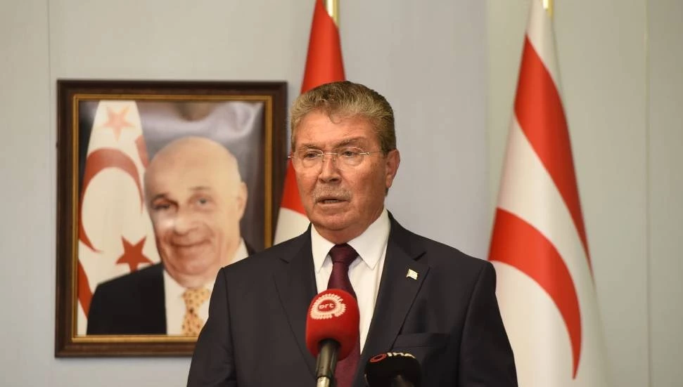 Üstel’den, Rum Ordusu’nun Kuzey Kıbrıs’ı hedef alan videosuna yanıt: Tehdit diliyle barış olmaz!