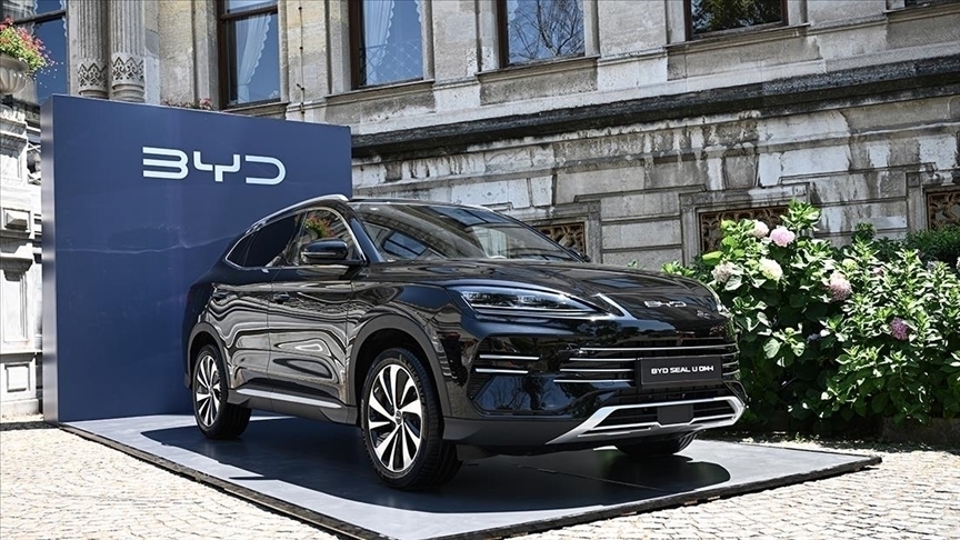 Çin elektrikli araç satışlarında dünya lideri oldu