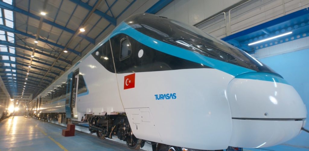 Türkiye’nin en hızlı milli elektrikli hızlı tren seti bu yıl raylara inecek