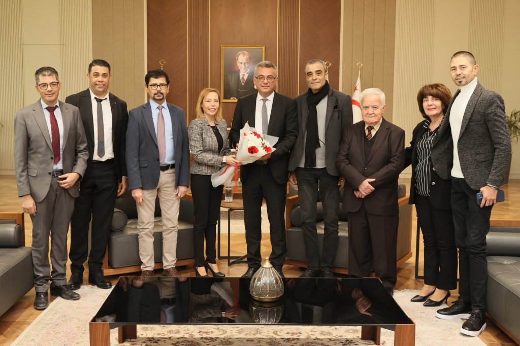 Erhürman, Kıbrıs Türk Thalassaemia Derneği yönetimini kabul etti