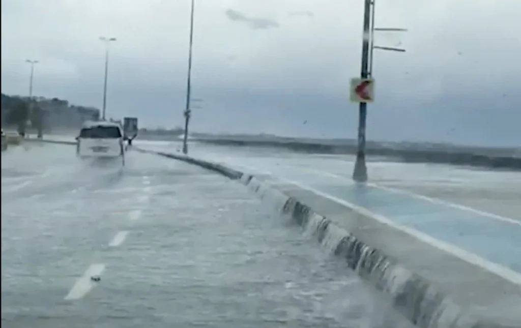 İstanbul’da fırtına etkili oluyor