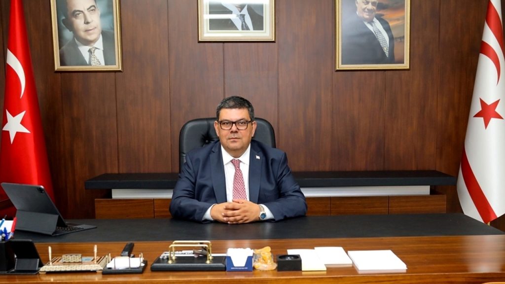 Berova, Kurucu Cumhurbaşkanı Denktaş’ın vefatının 14’üncü yıldönümü dolayısıyla mesaj yayımladı