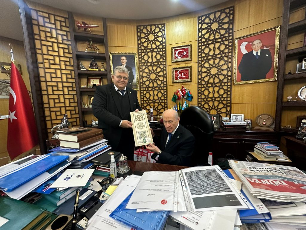 Kıbrıs Vakıflar İdaresi Genel Müdürü Tümer, Bahçeli ile görüştü