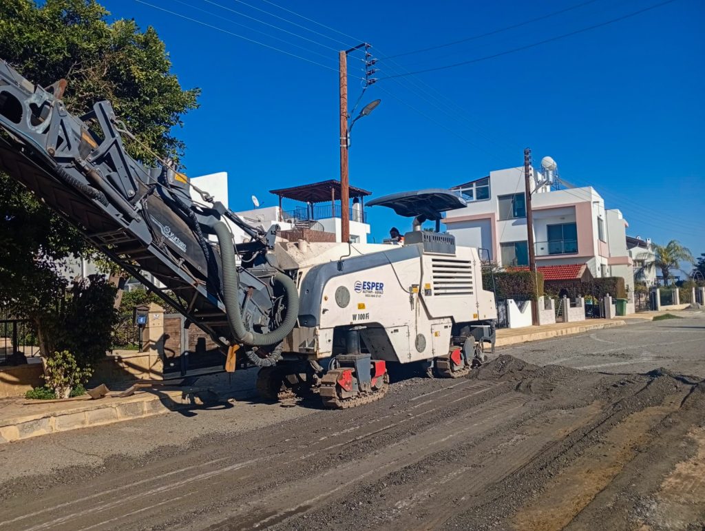 Gazimağusa’da 2. Etap asfalt çalışmaları devam ediyor