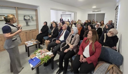 KIBTES’ten “Kadınların Çalışma ve Aile Hayatı” paneli: İş ve aile hayatı arasındaki denge ele alındı