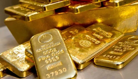 Grönland gerilimi altını rekora taşıdı, gümüş geri çekildi