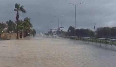 Türkeli Kavşağı’ndan itibaren sol şerit trafik akışına kapatıldı
