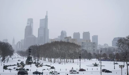 ABD’yi etkisi altına alan kar fırtınası ve soğuklarda 920 bine yakın kişi elektriksiz kaldı