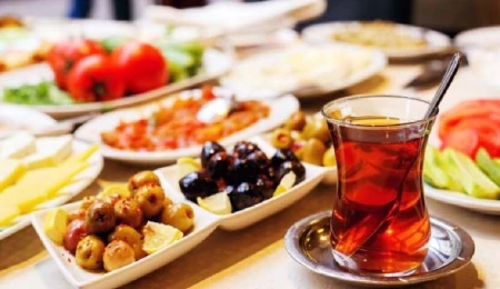 Bakü’de Anadolu kahvaltı kültürü tanıtıldı: Türkiye, Azerbaycan, KKTC bağları vurgulandı