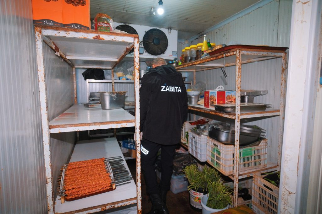 Gazimağusa Belediyesi’nden surlar içinde gece denetimi