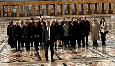 Kıbrıs Türk Kültür Derneği’nde yeni yönetim: Başkan Ünsaldı’nın ilk faaliyeti Anıtkabir ziyareti oldu