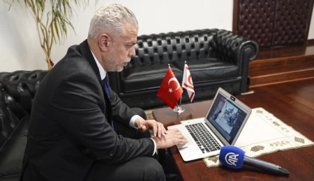 Büyükelçi İsmet Korukoğlu, AA’nın “Yılın Kareleri” oylamasına katıldı