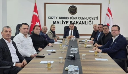 Özdemir Berova, Mücevheratçılarla sektör sorunlarını görüştü