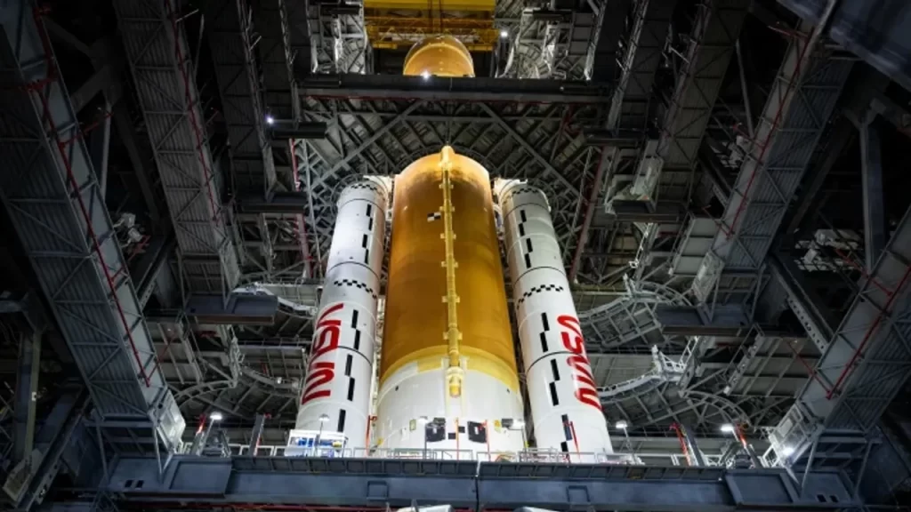 NASA, Ay seyahati için mart başını hedefliyor