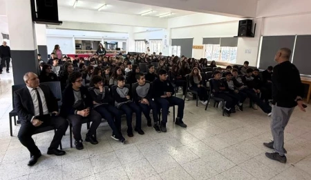 “Gelecek Bensem Umut Benim” seminerleri başladı