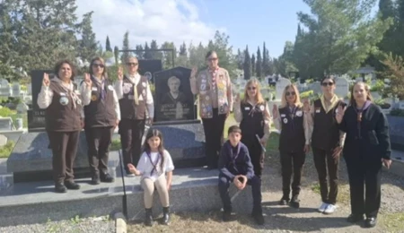 İzci Liderleri Derneği, İzci Düşünce Günü dolayısıyla etkinlikler düzenledi: Kabir başı anmaları gerçekleştirildi