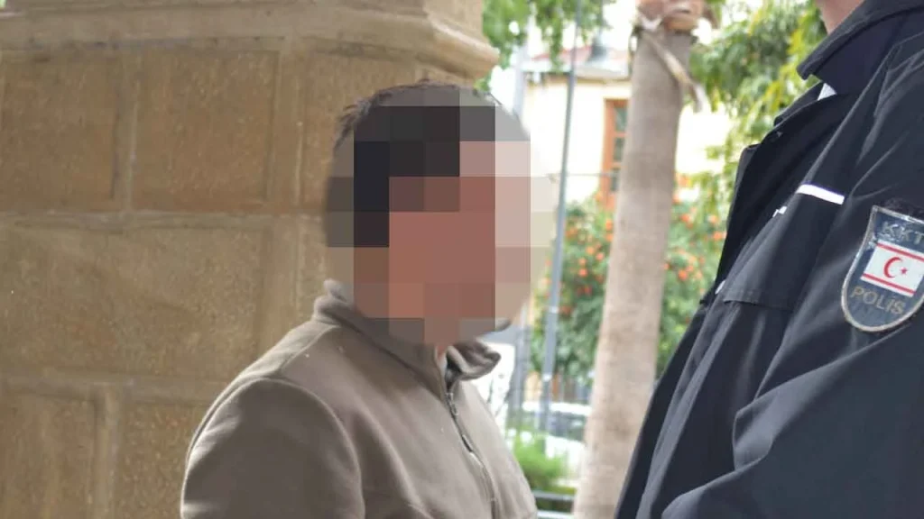 Eski Eşine Sokak Ortasında Darp