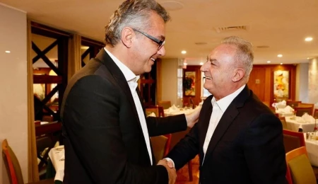 Cumhurbaşkanı Erhürman New York’ta, DİSİ eski Başkanı Neofitu ile bir araya geldi