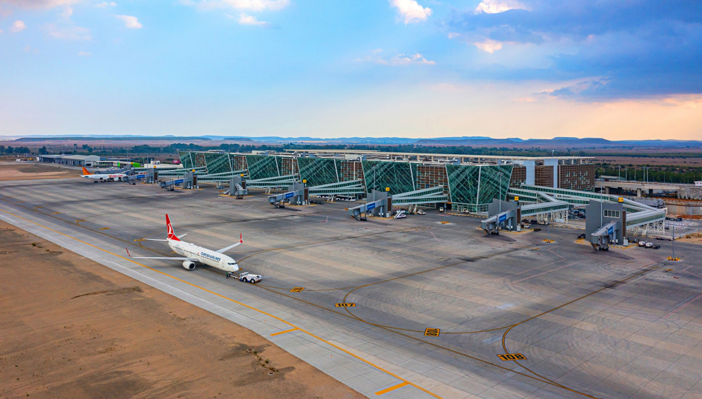 Ercan Havalimanı 2 ayda 919 bin 504 yolcu ve 6 bin 53 uçağa hizmet verdi