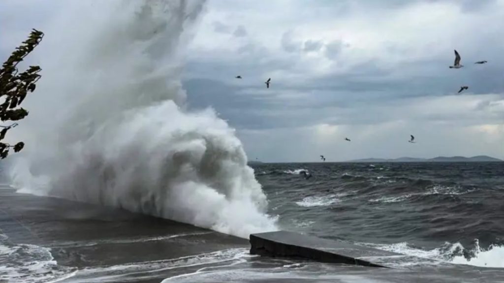 Meteoroloji, ilerleyen saatlerde etkili yağış beklendiği konusunda uyardı