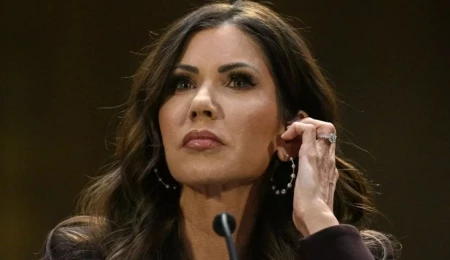 Donald Trump, Kristi Noem’i İç Güvenlik Bakanlığı görevinden aldı