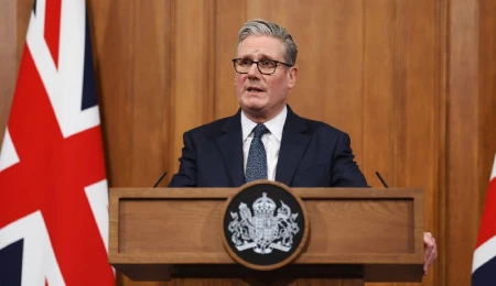 İngiltere Başbakanı Starmer, İran’daki savaş uzadıkça ekonomik etkisinin de büyüyeceğini belirtti