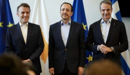 Baf’taki üçlü zirve Rum basınında manşetlerde: İran’a saldıranlara hiçbir kınama yok