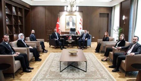 Ziya Öztürkler: UID’ın uluslararası ve diplomatik alandaki çalışmalarını takdirle takip ediyoruz