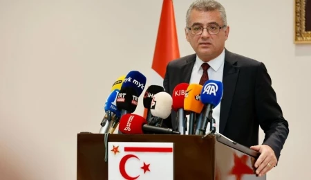 Erhürman: Güneyde hükumet, eleştirileri göğüslemek yerine kuzeyi mazeret olarak kullanmaktan vazgeçmeli