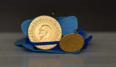 Altın haftaya sert düşüşle başladı