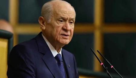 Bahçeli: Kimse bizden Güney Kesimi’nin silaha boğulduğu bir dönemde Kuzey Kıbrıs’ı yalnız bırakmamızı beklemesin