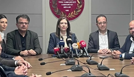 İncirli: Çağrımız çok net; tasarılar geri çekilsin, diyalog kurulsun ve erken seçim tarihi belirlensin