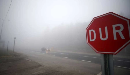 Polisten peş peşe sis uyarısı: Birçok yolda görüş mesafesi düştü