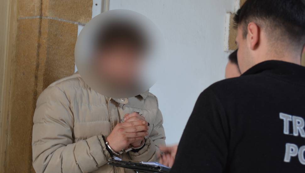 Ercan’da uyuşturucuyla yakalanan zanlı cezaevine gönderildi