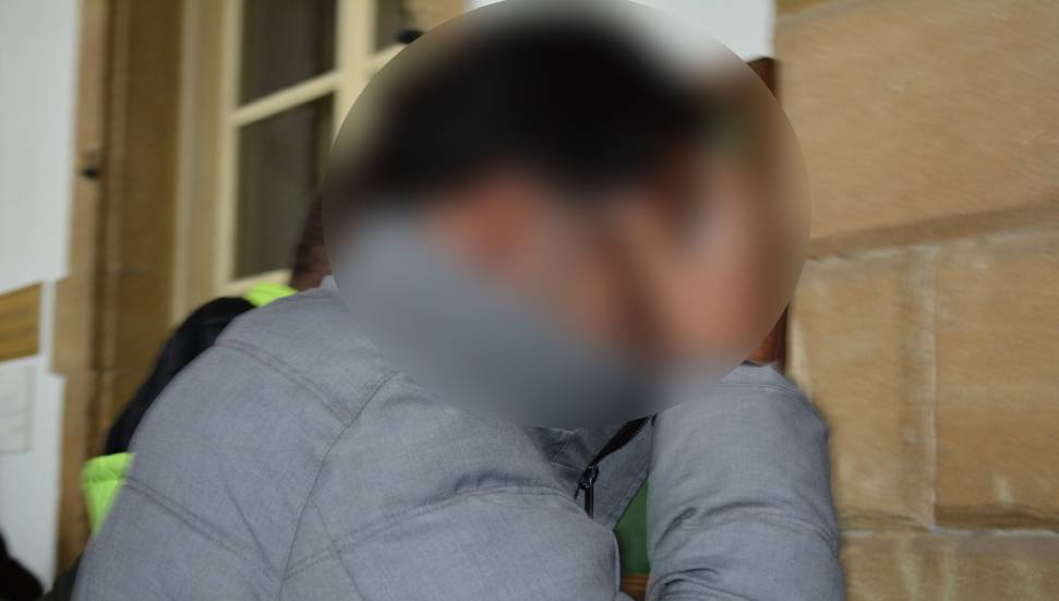 Olmayan arsayı sahte belgeyle satan zanlı serbest