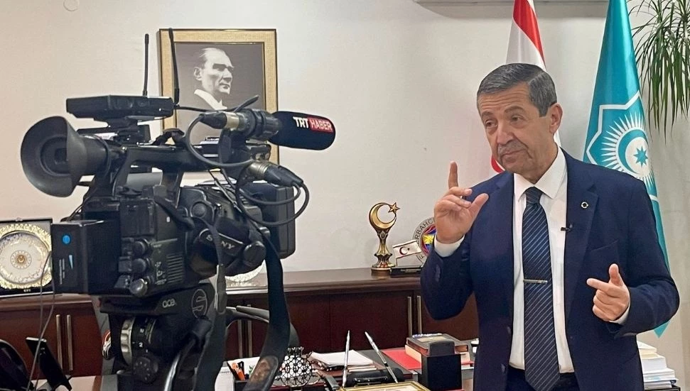 Ertuğruloğlu: Rum Yönetiminin aşırı silahlanma politikası adayı tehlikeye attı