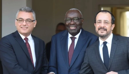 Genel grevin gölgesinde liderler görüşmesi: Erhürman ve Hristodulidis görüşecek