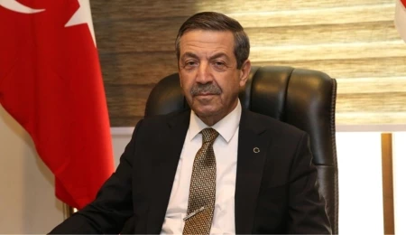 Dışişleri Bakanı Tahsin Ertuğruloğlu, Alparslan Türkeş için mesaj yayımladı