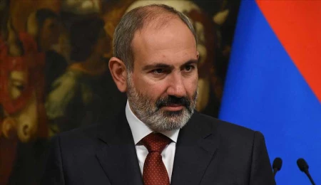 Ermenistan’da Türkiye bayrağı yakıldı; Nikol Paşinyan “kabul edilemez” dedi