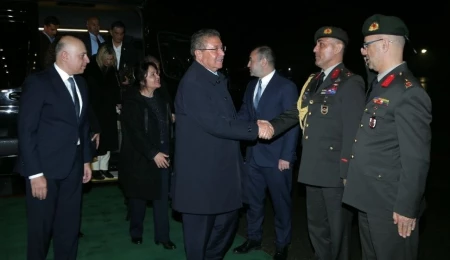 Başbakan Ünal Üstel, TDT toplantısı için Azerbaycan’da